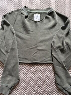 aerie Olive Green Cropped Crew Sweatshirt